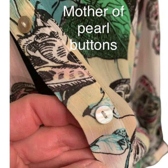 🦋 Signature Studio Butterfly Pattern Sheer Blouse, Pre-Owned, Size S 🌸 - Picture 7 of 17